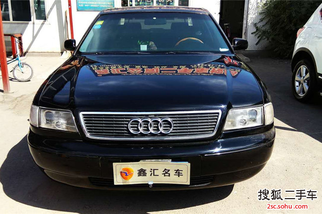 奥迪A8L2004款4.2 LWB Quattro(自动四驱)