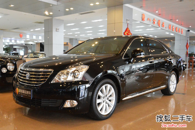 丰田皇冠2011款2.5L Royal 真皮天窗特别版 