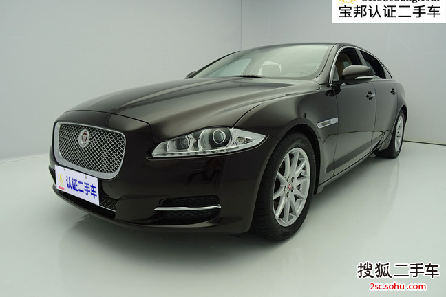 捷豹XJ2014款XJL 2.0T 两驱典雅商务版