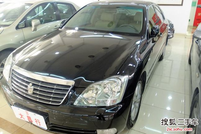 丰田皇冠2006款3.0 OYAL Saloon G VIP