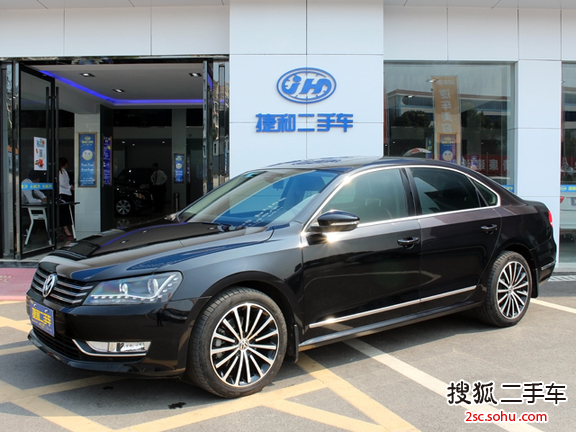 大众帕萨特2011款1.8TSI DSG 尊荣版