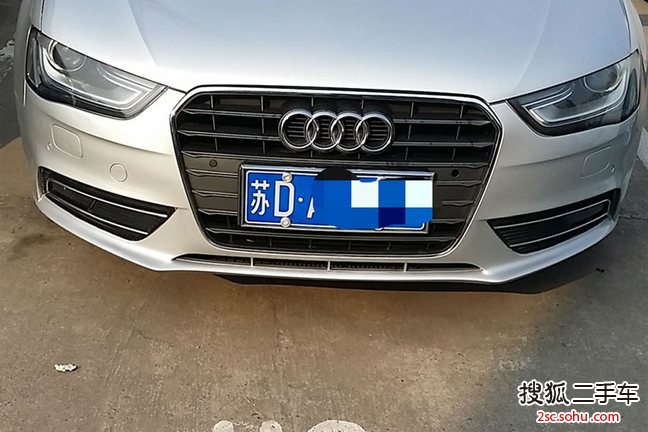 奥迪A4L2013款35 TFSI 自动舒适型