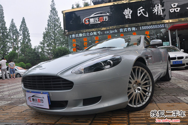 阿斯顿马丁DB92011款6.0 Touchtronic Coupe