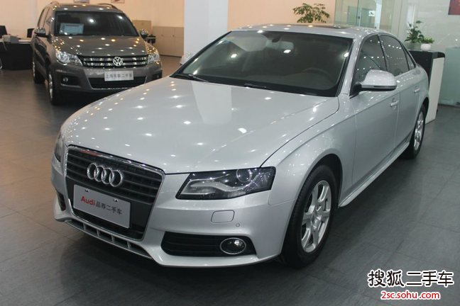 奥迪A4L2010款2.0TFSI 技术型