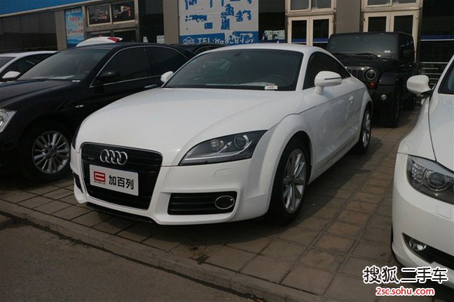 奥迪TT2013款TT Coupe 2.0TFSI 白色经典版