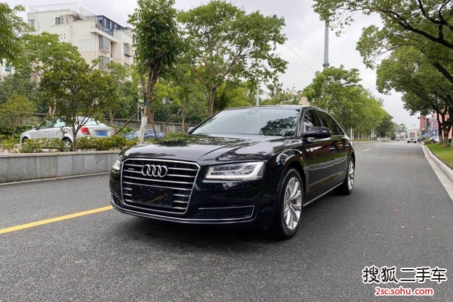 奥迪A8L2014款45 TFSI quattro舒适型