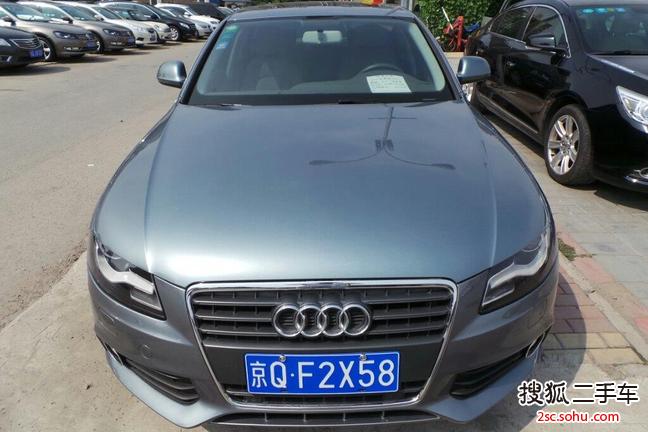 奥迪A4L2012款2.0TFSI 技术型