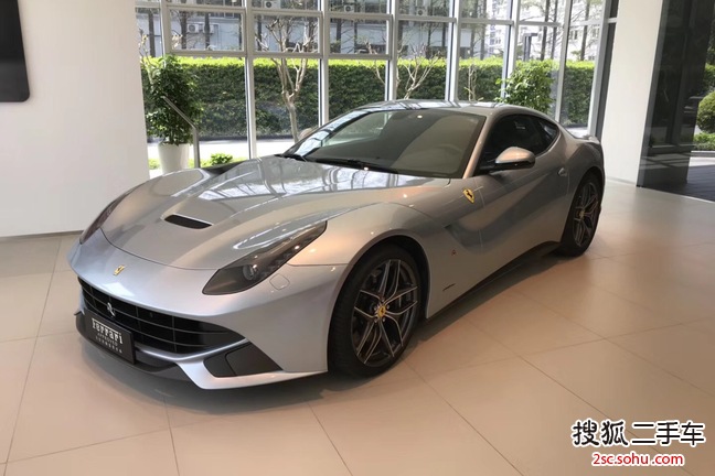 法拉利F12 berlinetta2013款6.3L 标准型