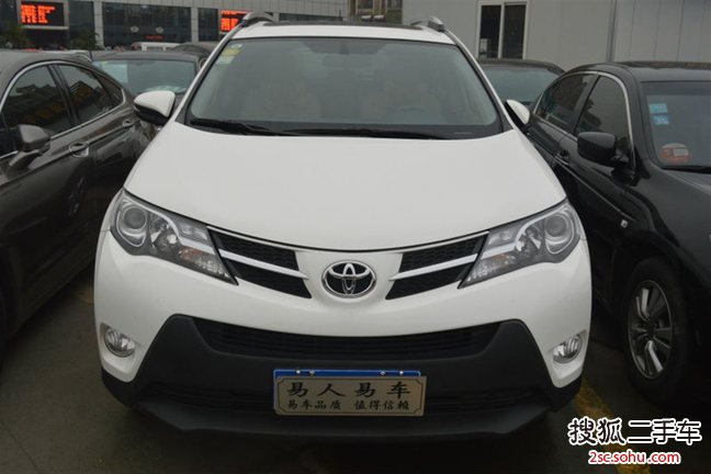 丰田RAV42015款2.0L CVT四驱风尚版