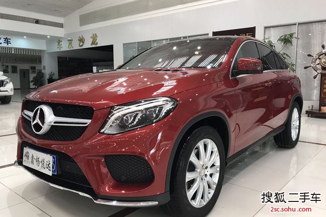 奔驰GLE轿跑SUV2017款320 4MATIC 轿跑SUV