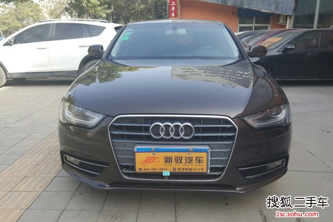 奥迪A4L2013款35 TFSI 自动豪华型