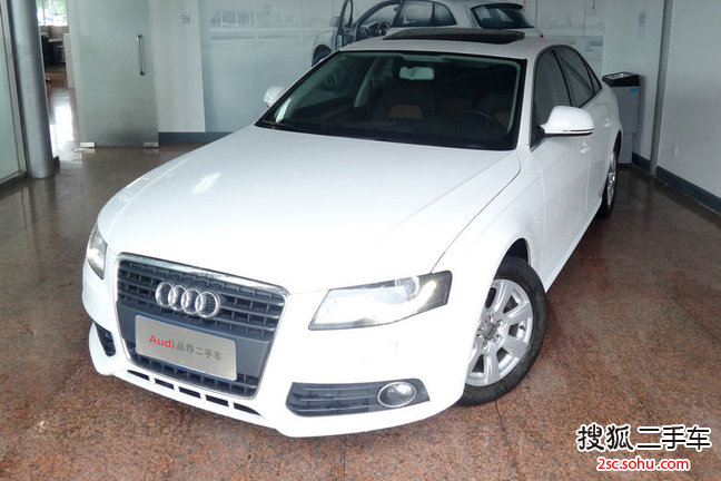 奥迪A4L2010款2.0TFSI 标准型