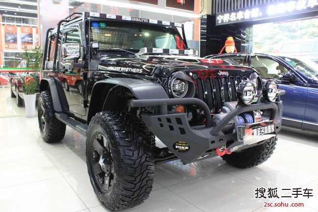 Jeep牧马人两门版2013款3.6L 撒哈拉