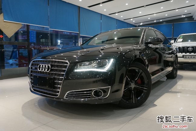 奥迪A8L2013款45 TFSI quattro舒适型