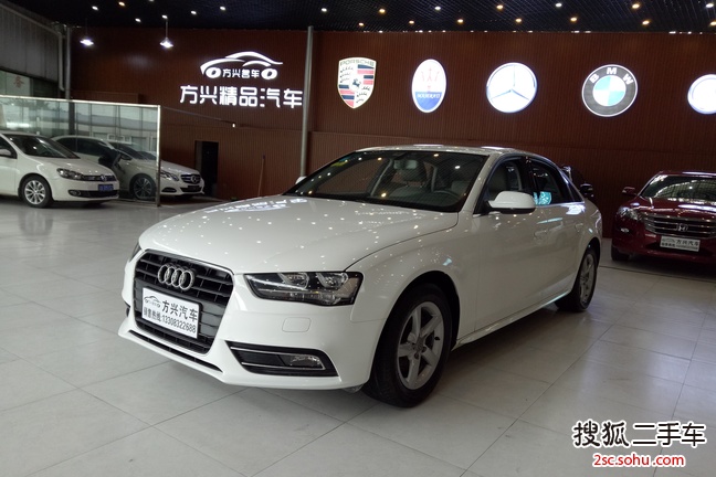 奥迪A4L2013款30 TFSI 自动舒适型