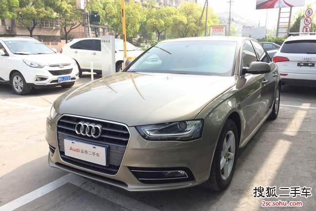 奥迪A4L2013款35 TFSI 自动舒适型