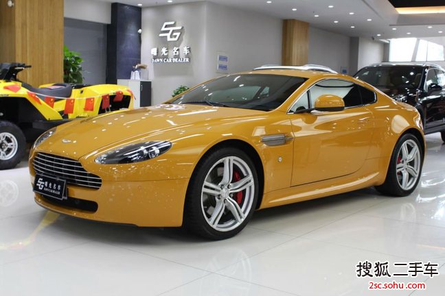 阿斯顿马丁V8 Vantage2011款4.7 Sportshift Coupe