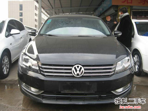 大众帕萨特2011款1.8TSI DSG 尊荣版