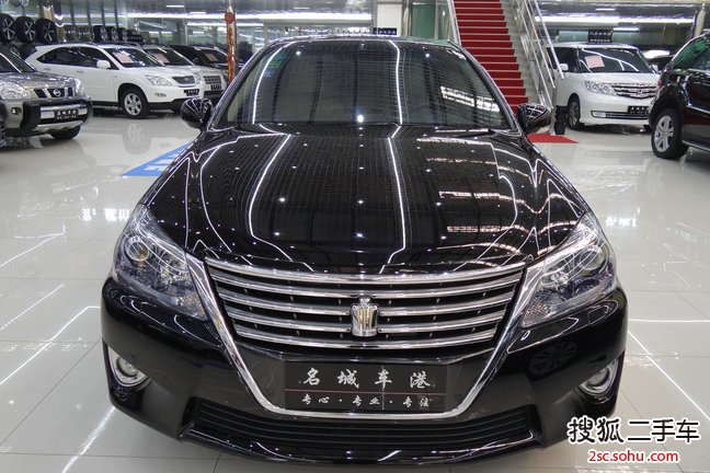 丰田皇冠2012款V6 2.5 Royal Saloon