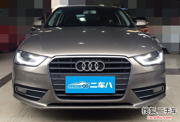 奥迪A4L2012款2.0TFSI 豪华型