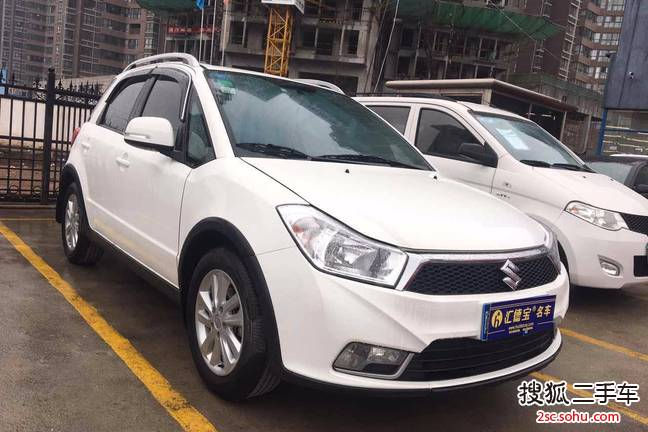 铃木天语SX42013款1.6L 手动酷锐型