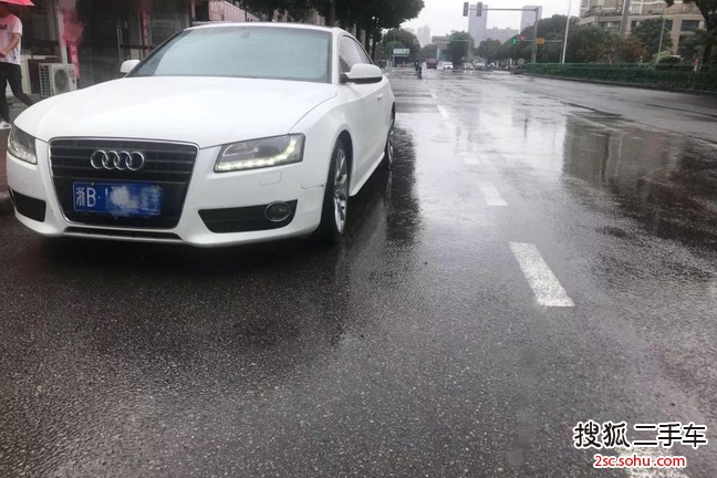 奥迪A5双门2008款2.0TFSI coupe