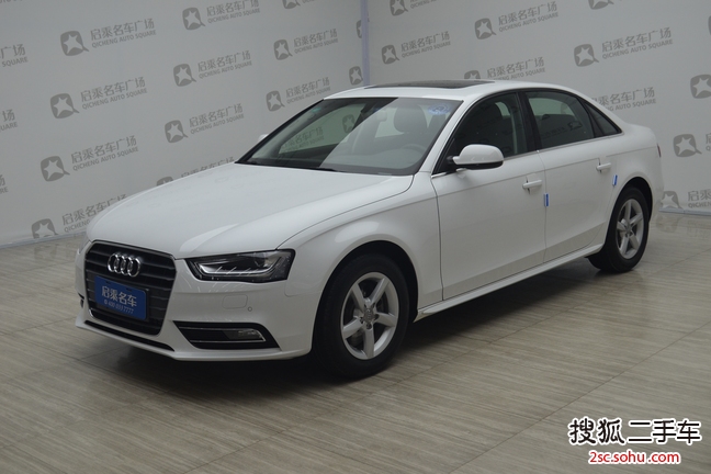 奥迪A4L2012款2.0TFSI 标准型