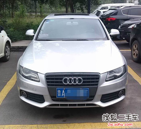 奥迪A4L2010款2.0TFSI 标准型