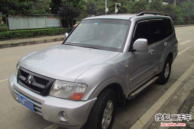 三菱帕杰罗sport2005款3.0 GLS 自动 四驱