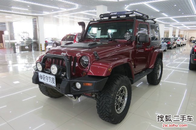 Jeep牧马人两门版2010款3.8L 撒哈拉