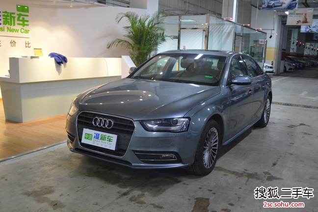 奥迪A4L2013款35 TFSI(2.0T)自动技术型