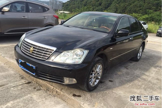 丰田皇冠2007款2.5L Royal 导航版