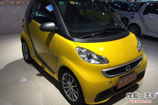 smartfortwo2015款1.0 MHD 炫闪特别版