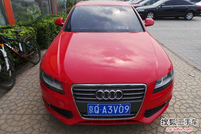 奥迪A4L2009款2.0TFSI 标准型