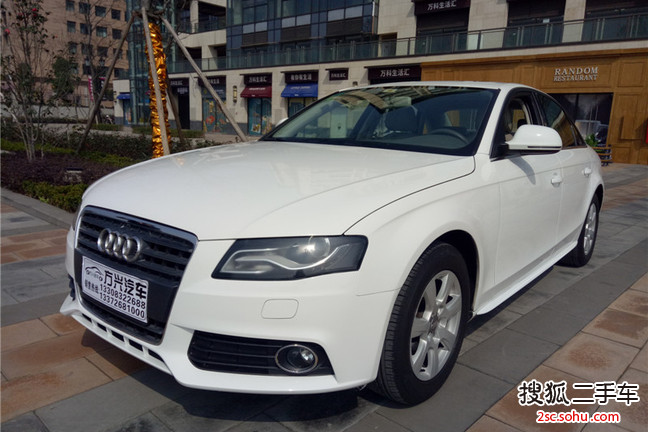 奥迪A4L2011款2.0TFSI 舒适型