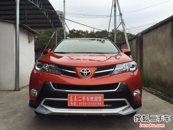 丰田RAV42015款2.5L 自动四驱豪华版