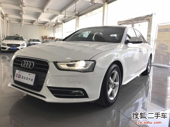 奥迪A4L2013款35 TFSI 自动标准型