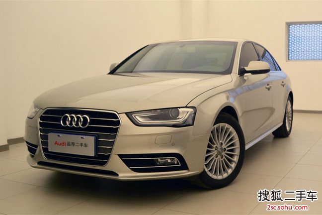 奥迪A4L2015款35 TFSI 自动标准型