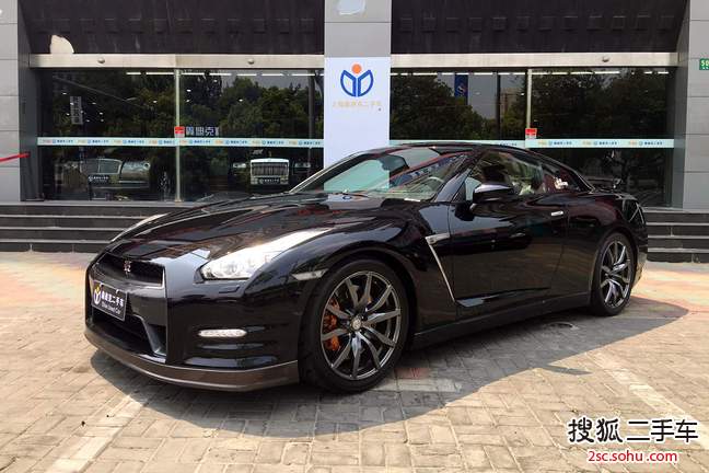 日产GT-R2015款3.8T 动感酷黑内饰版