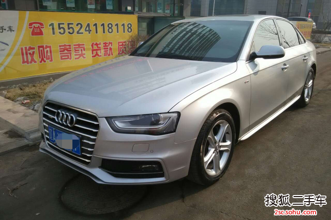 奥迪A4L2015款45 TFSI quattro个性运动型