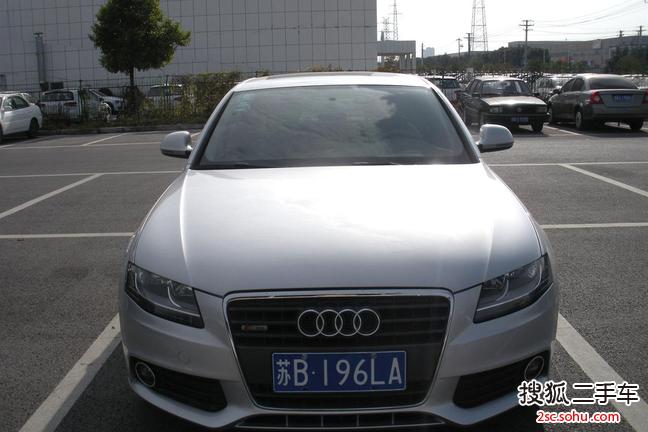 奥迪A4L2011款1.8TFSI 舒适型