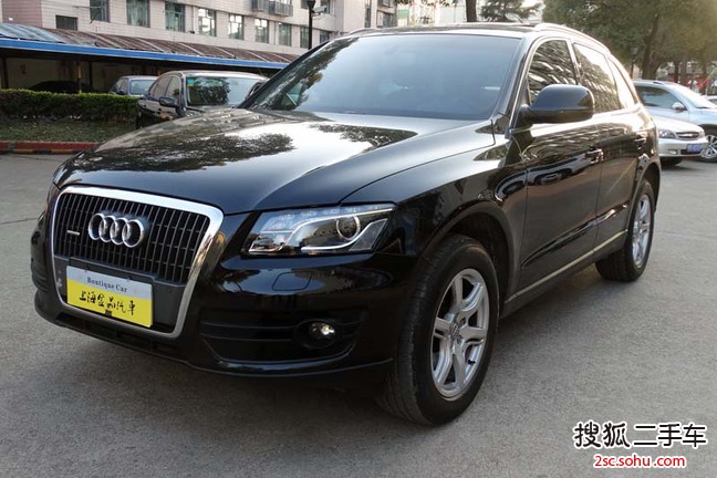 奥迪Q52010款2.0TFSI 豪华型