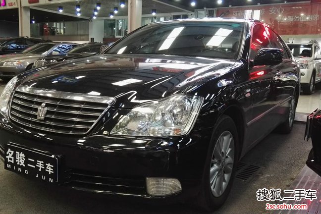 丰田皇冠2005款3.0L Royal E