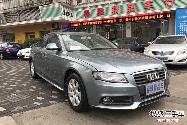 奥迪A4L2011款2.0TFSI 舒适型