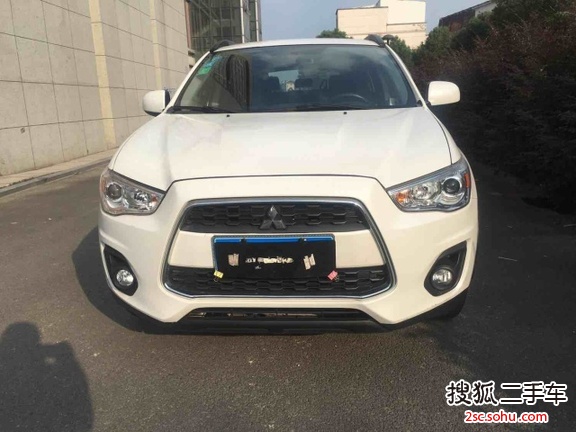 三菱新劲炫 ASX2013款2.0L 自动两驱豪华版