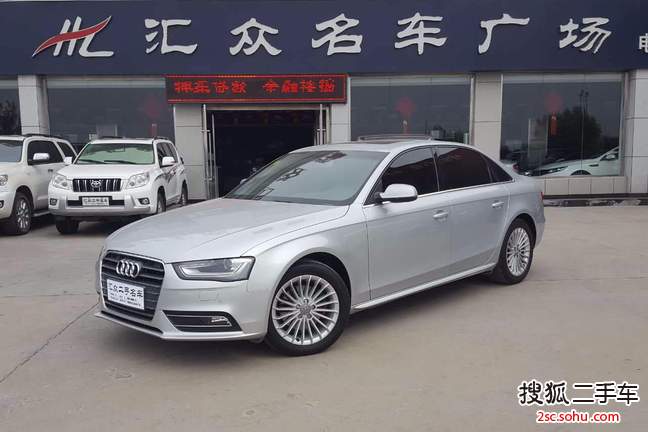 奥迪A4L2013款30 TFSI 自动舒适型