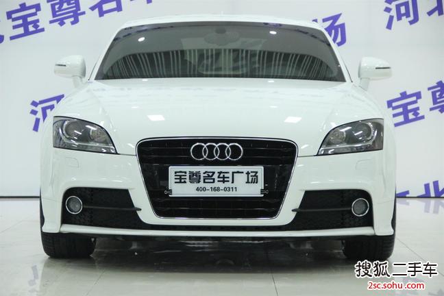 奥迪TT2013款TT Coupe 2.0TFSI 白色经典版