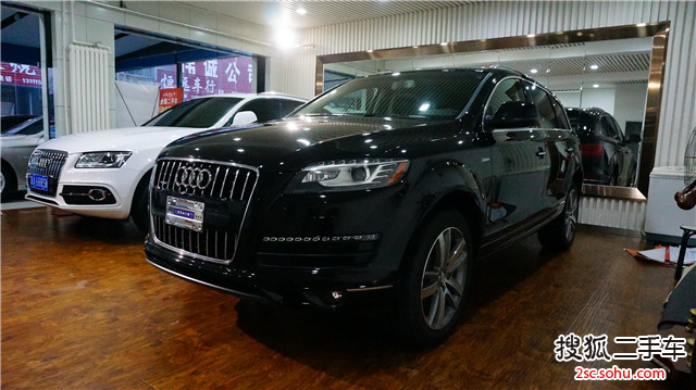 奥迪Q72015款35 TDI 卓越版