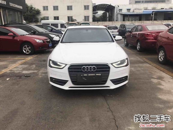 奥迪A4L2013款35 TFSI 自动舒适型