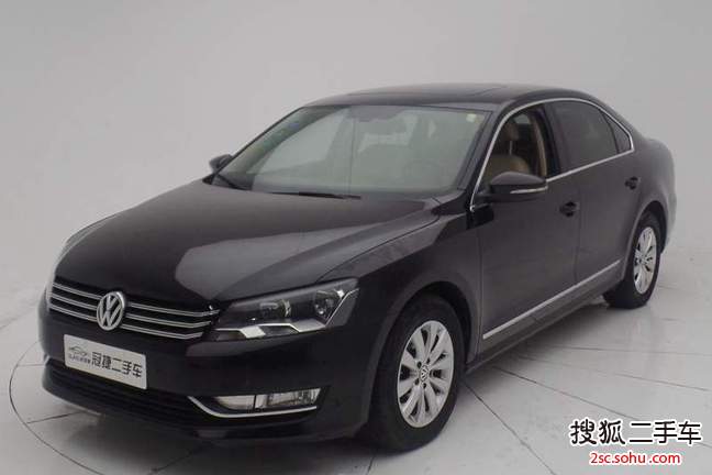 大众帕萨特2011款1.8TSI DSG尊荣版